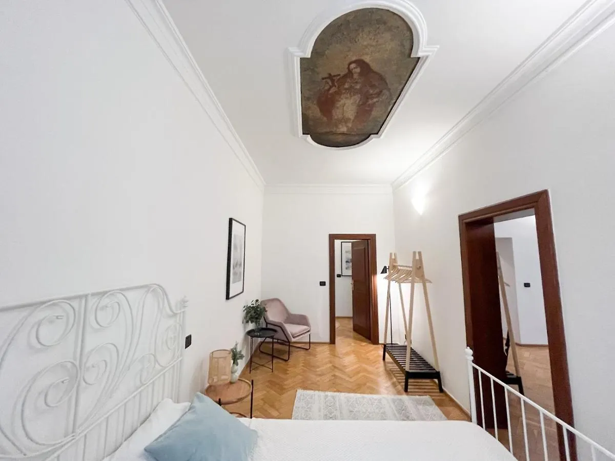Best Price & Location - Historic Square Residency براغ