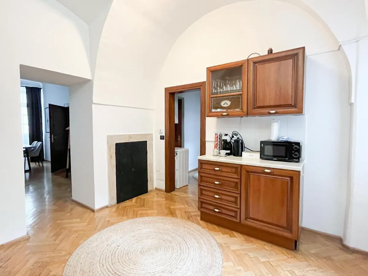 Best Price & Location - Historic Square Residency براغ